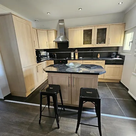 Duplex Avec Parking La Parenthese Petillante Apartment *