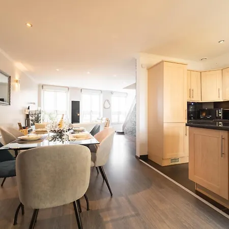 Duplex Avec Parking La Parenthèse Pétillante * Épernay